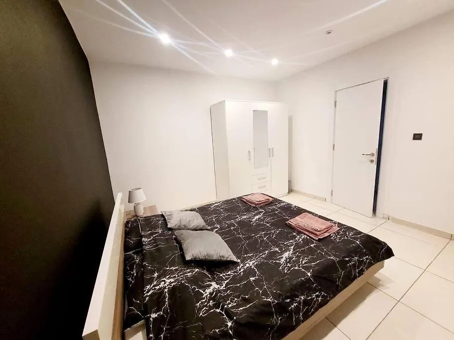 New&Cosy Apartment With Balcony San Gwann